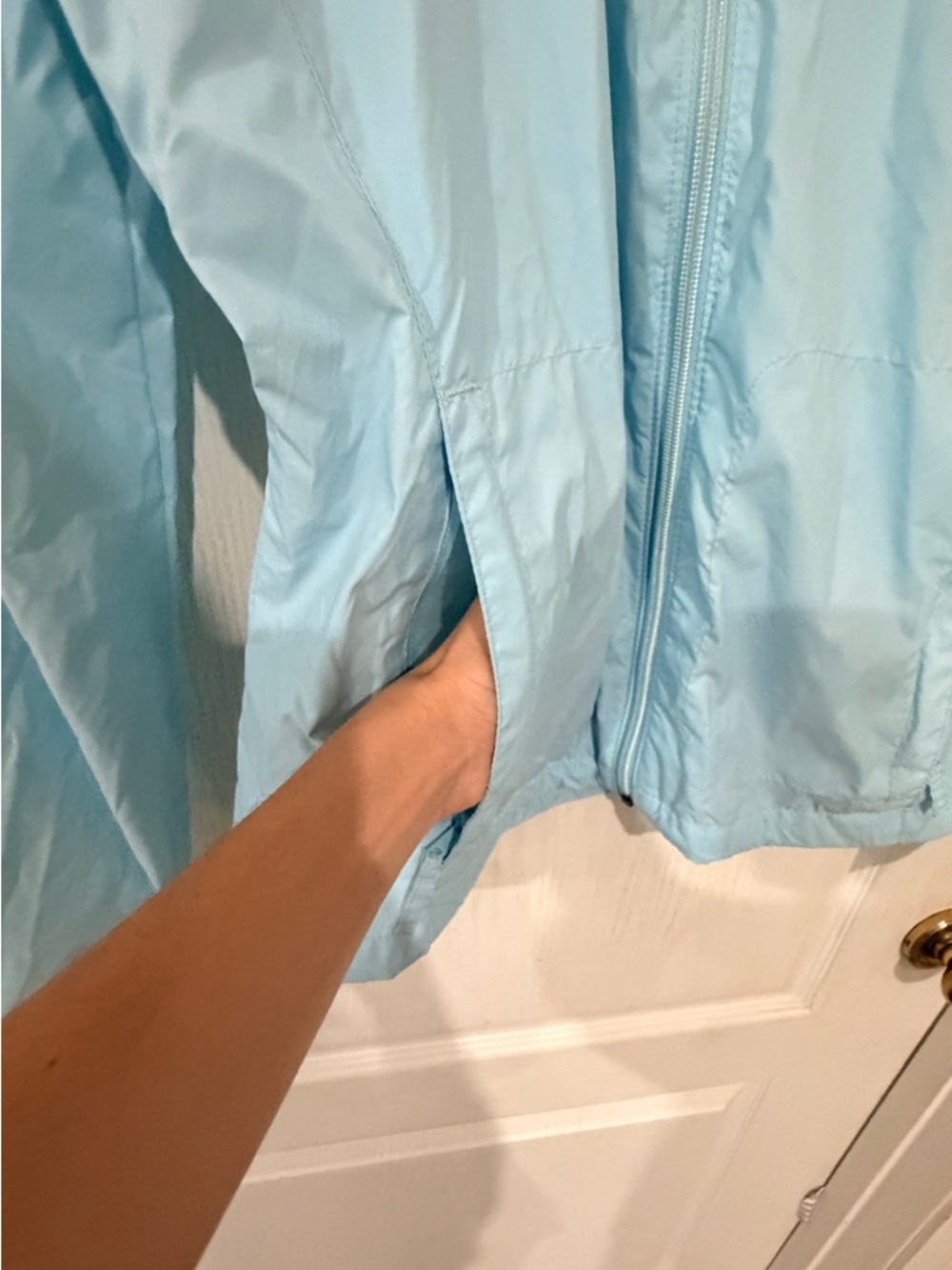 Columbia Light Blue Hooded Packable Windbreaker Jacket - Picture 7 of 12